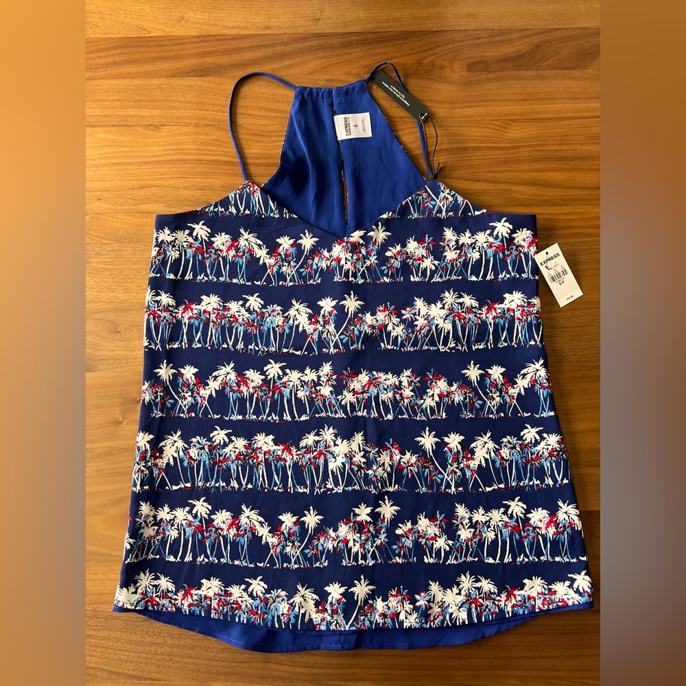 NWT Express tank Size Small